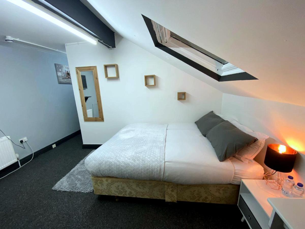 Hotel Townhouse 105 Huddersfield Zewnętrze zdjęcie