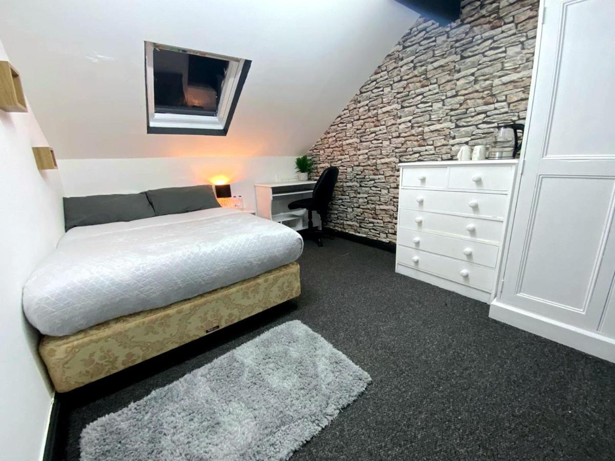 Hotel Townhouse 105 Huddersfield Zewnętrze zdjęcie